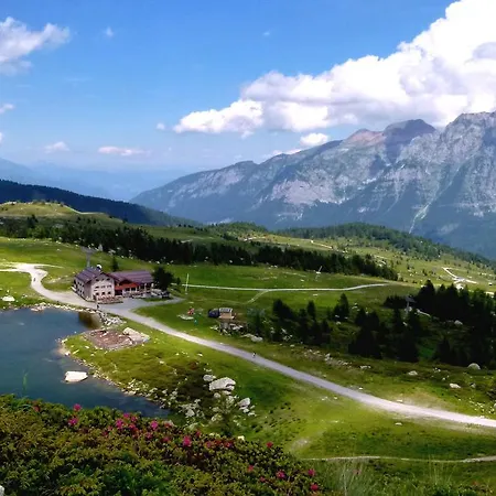 Rifugio Viviani Pradalago Hotel Madonna di Campiglio